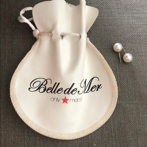 Freshwater pearl earrings